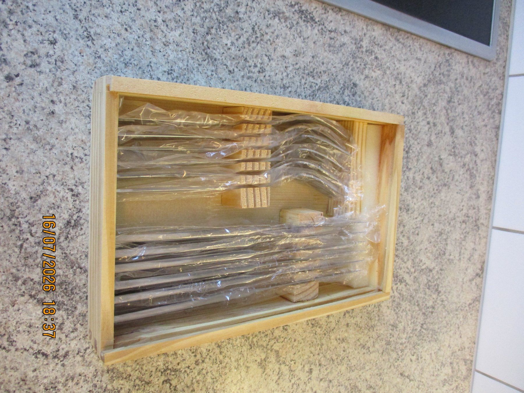 WMF Set di posate: Echtwerk Steakbesteck Set neu im Holzbox – Nuovo e nell'imballaggio originale da Volketswil venduto da Maskottchen 2
