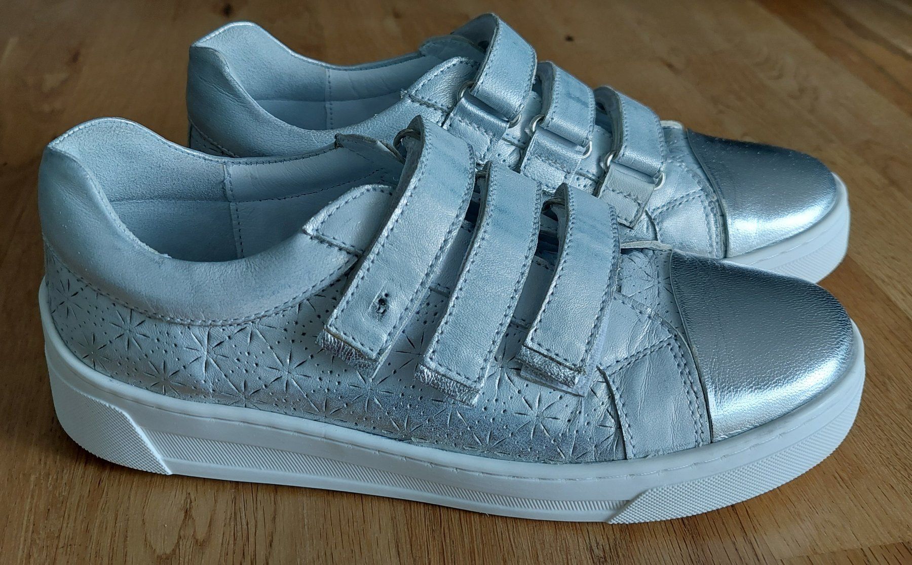 Scarpe per ragazze: Leder Mädchen-Schuhe Gr. 35 – Nuovo (secondo la descrizione) da Unteriberg venduto da Saru77 2