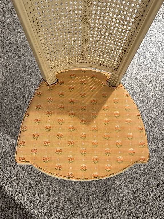 Set de table et chaises: Ensemble divan et 2 chaises  – D'occasion à Genève par flocon06 2