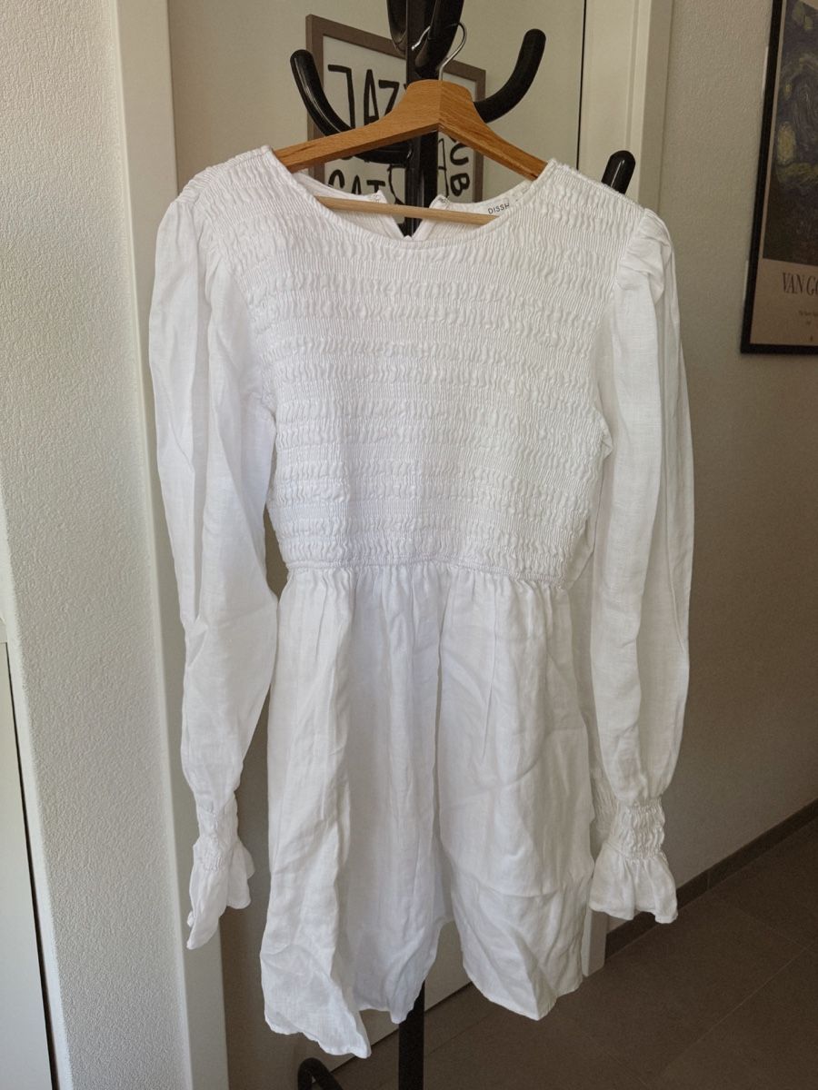 Kleider: KENNEDY WHITE LINEN DRESS – Neu (gemäss Beschreibung) aus Nyon von inxcal