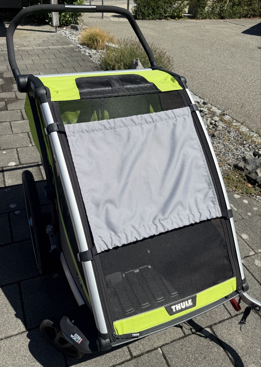 Thule Rimorchi: Kinderanhänger Thule Chariot Cab 2, Zweisitzer – Usato da Ersigen venduto da Casasu 4
