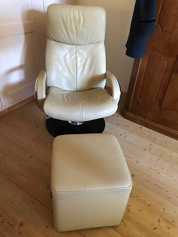 Poltrone: Fjords Relaxsessel mit Hocker – Usato da Jeuss venduto da Danielwiedmer