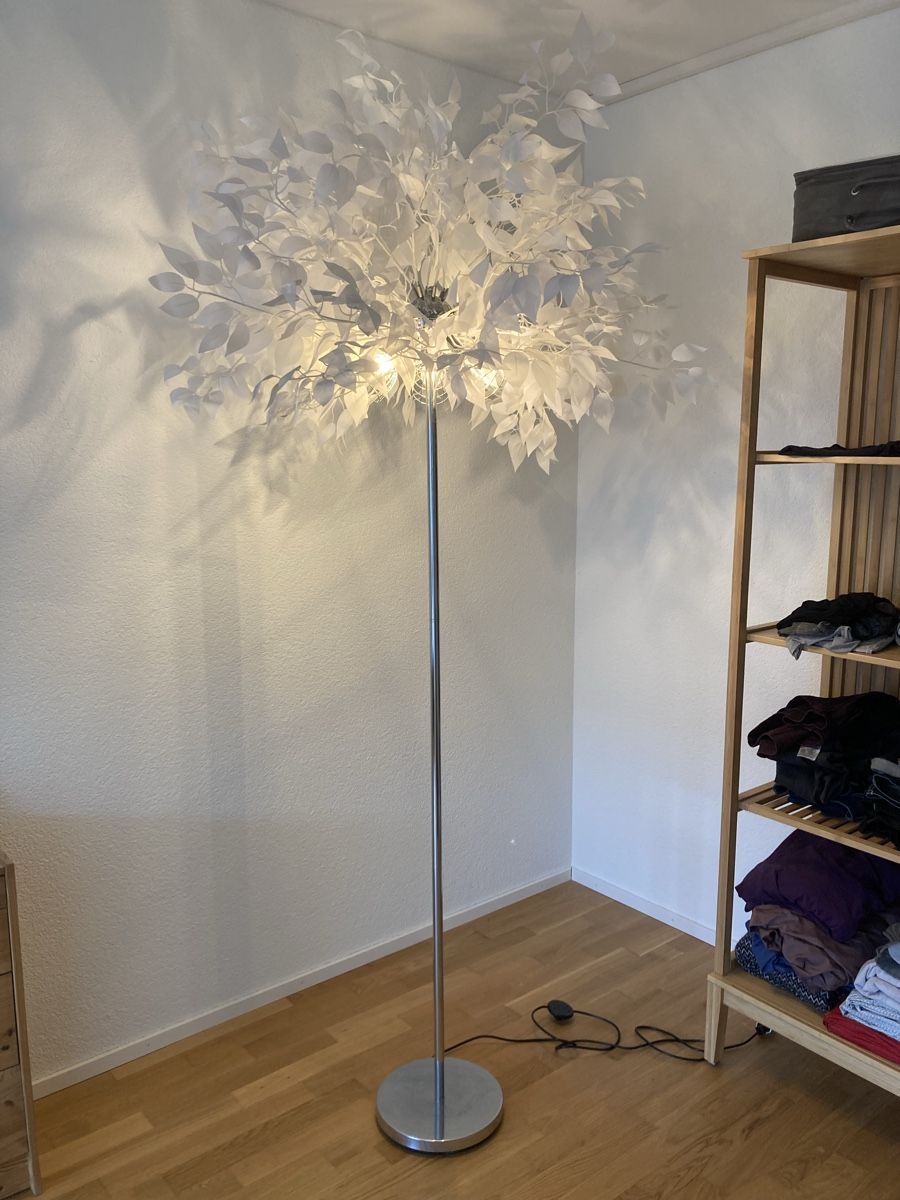 Lampade: Stehlampe Baum Weiss – Usato da Ostermundigen venduto da flo_j2qz