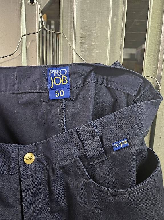 Gilet & Giacche: Gilet multitasca + 2 Pantaloni cargo – Nuovo e nell'imballaggio originale da Lugano venduto da ama_2rj8 2