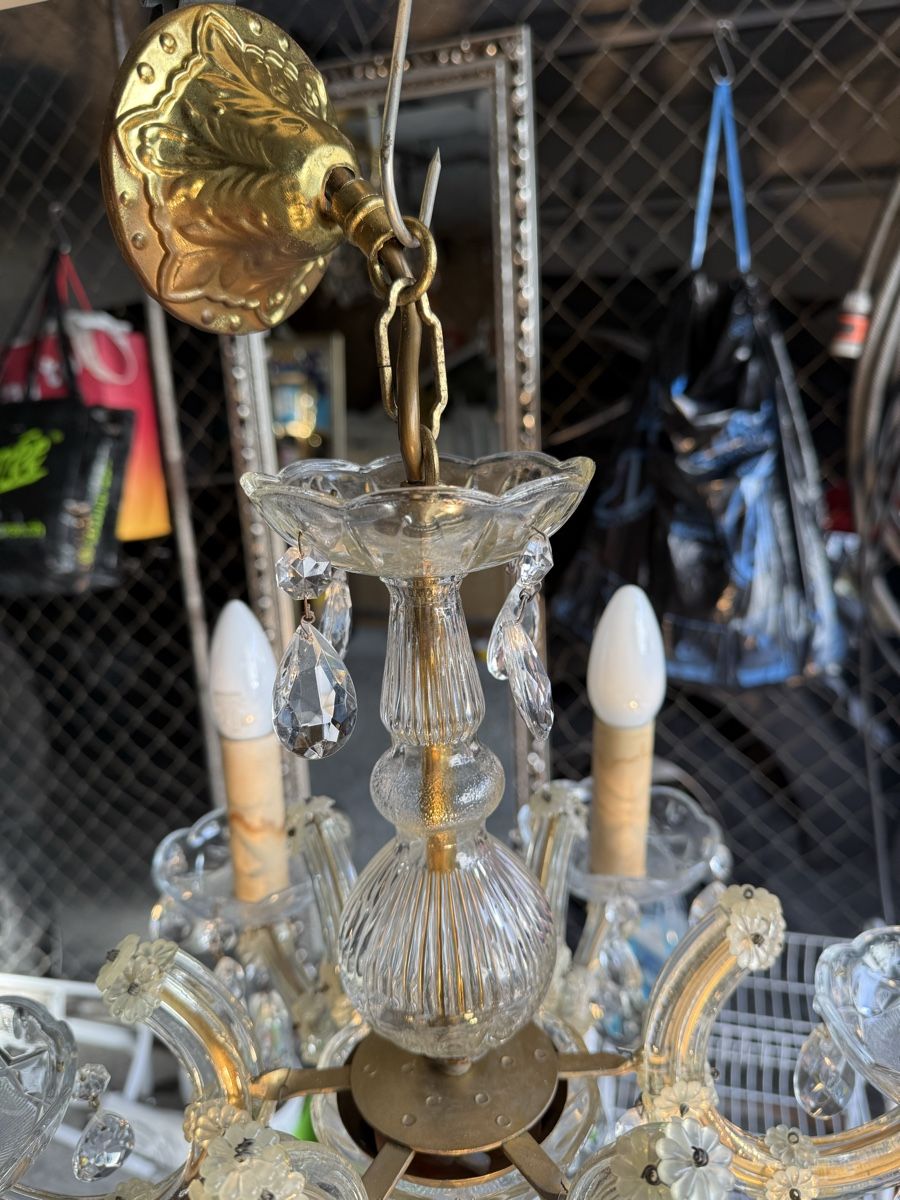 Lampadari & plafoniere: Schöner Glas Kronleuchter – Usato da Benglen venduto da Dubai1234 5