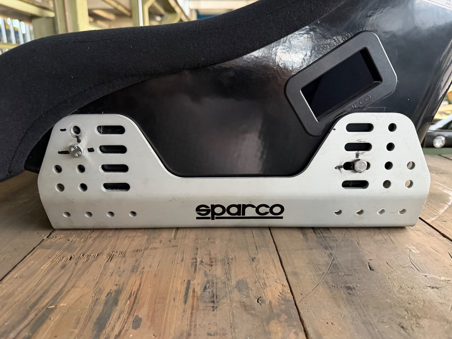 Tutti pezzi di ricambio auto: Sparco rev Sportsitz – Usato da Bottighofen venduto da Bischoff-Automobile 4