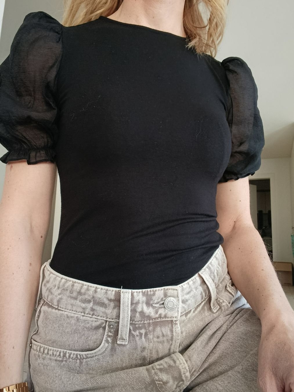 H&M T-shirt: T-SHIRT H&M NOIR XS – Usato da Sierre venduto da shirley04