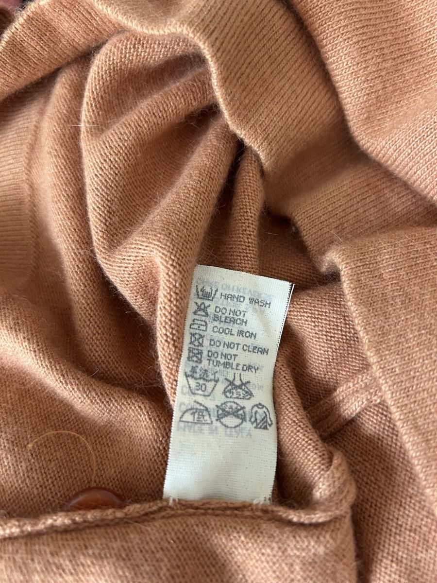 Jacken: ARMANI Strickjacke Gr.40  – Gebraucht aus Oftringen von Odessa65 4