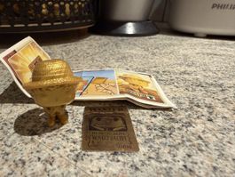 KinderJoyFigur Monkey D Luffy Gold One Piece mit Beipackzett