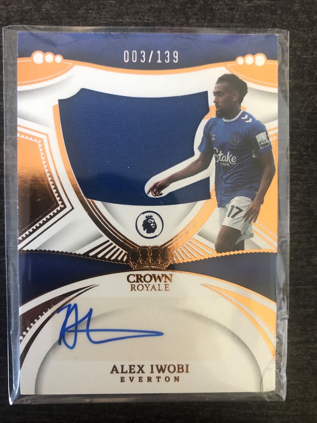 Topps Sammelbilder & Trading cards: Panini Crown Royal Alex Iwobi Everton patch-auto 003/139 – Gebraucht aus Wangenried von Garagara