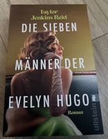 Die sieben Männer der Evelyn Hugo, Buch