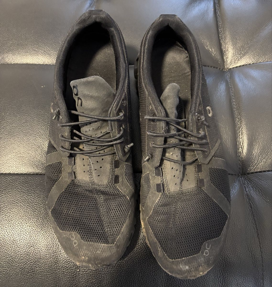 Scarpe da uomo: On Sneakers Schwarz – Usato da Chur venduto da Cuteclothes7k 1