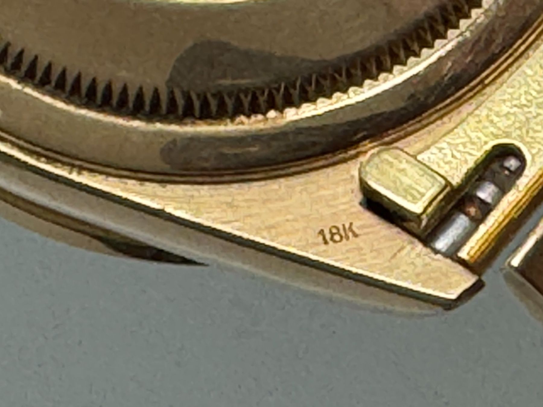 Rolex Orologi: Rolex Day-Date 18K Gold mit Brillianten – Usato da Uhwiesen venduto da fel_5ghs 6