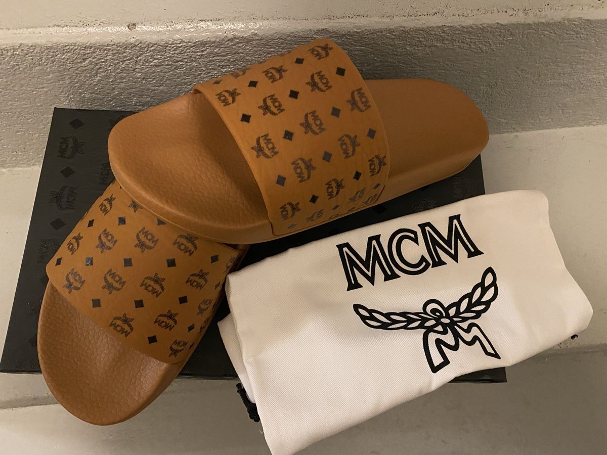 Mcm Scarpe da uomo: MCM Slider,Beach,Adiletten,NEU,Gr43 – Nuovo e nell'imballaggio originale da Greifensee venduto da Chris286