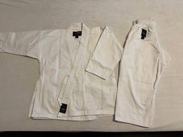 Karate-Gi/ -Trainingsanzug inkl. Gurte 