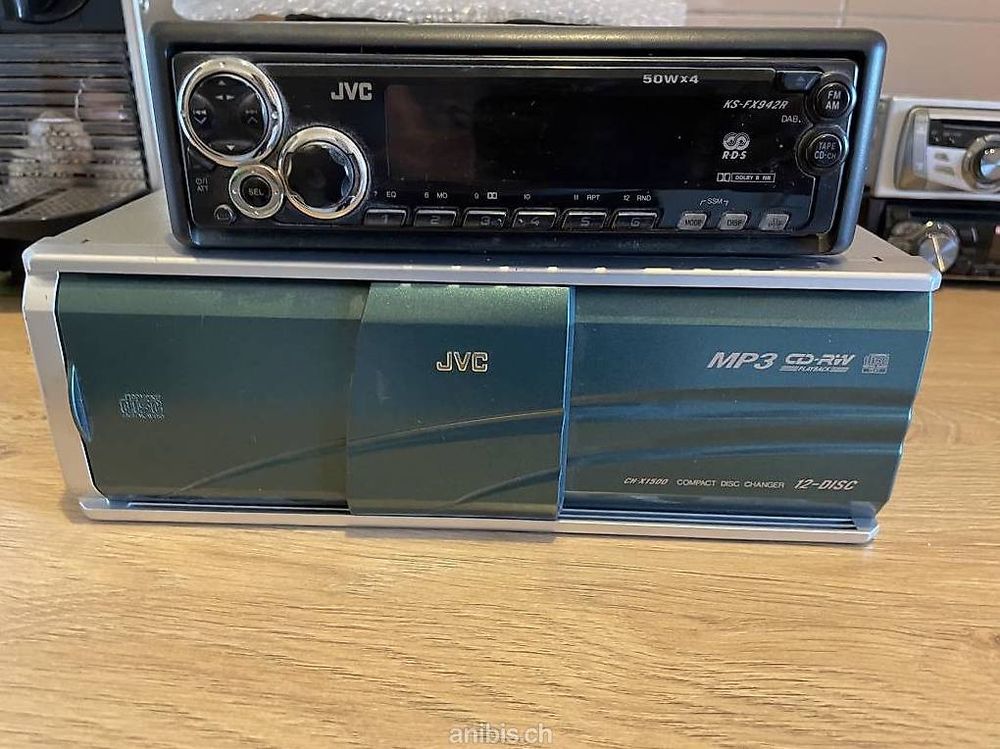 Rare Boombox - JVC 3090EN- Radio K7 et TV monochrome en ord - Lot 29