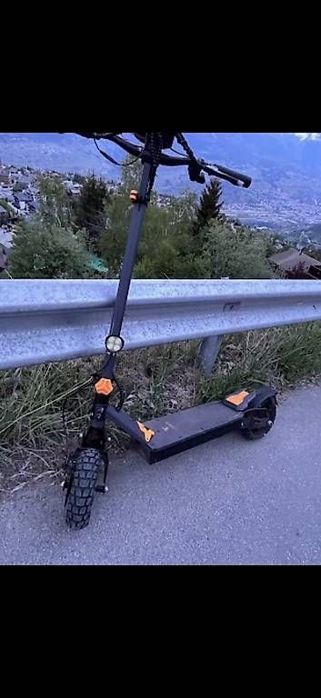 Kickboard: Trotinette électrique Ausom l1 – Gebraucht aus Haute-Nendaz von nas_8lxr