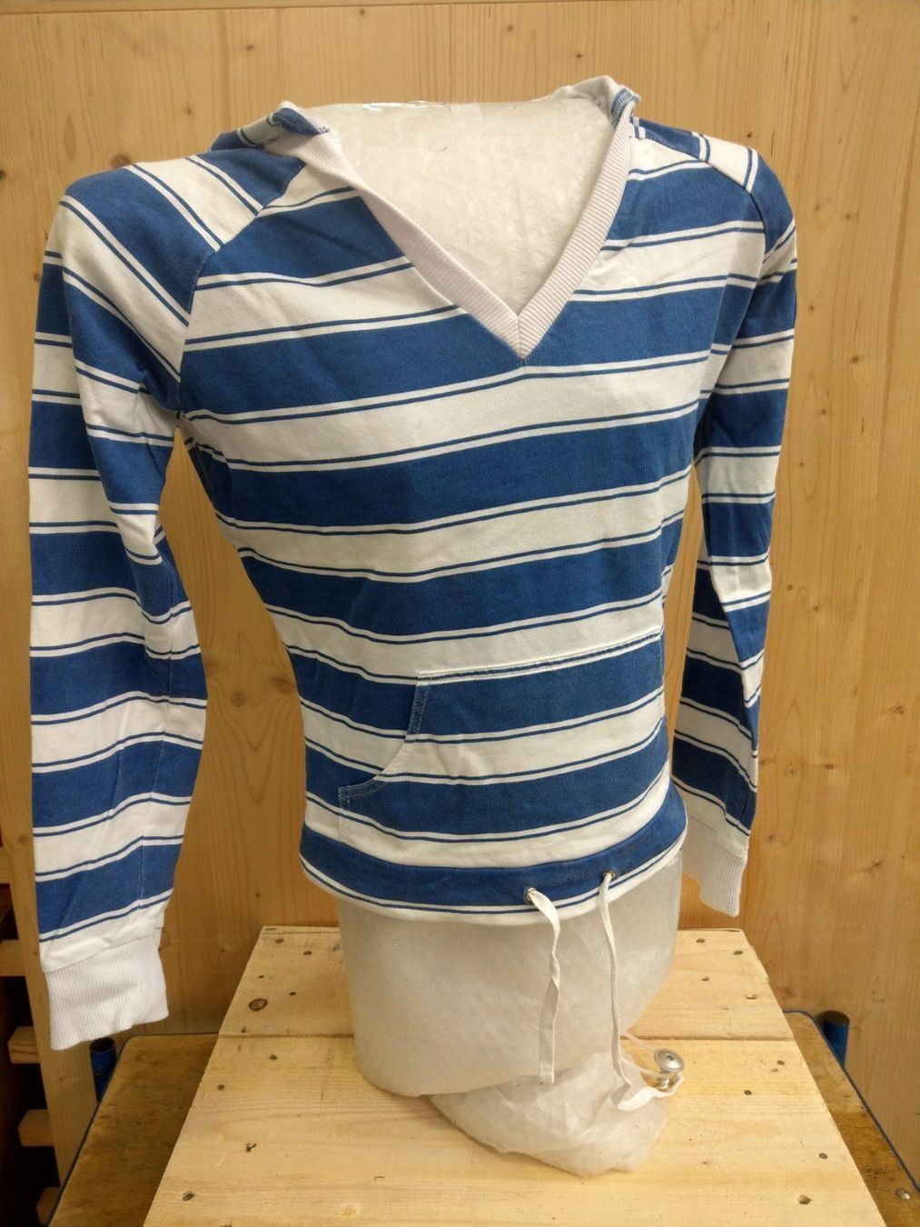 Pullover & Sweatshirts: Pullover – Neu (gemäss Beschreibung) aus Wängi von Ladys_First
