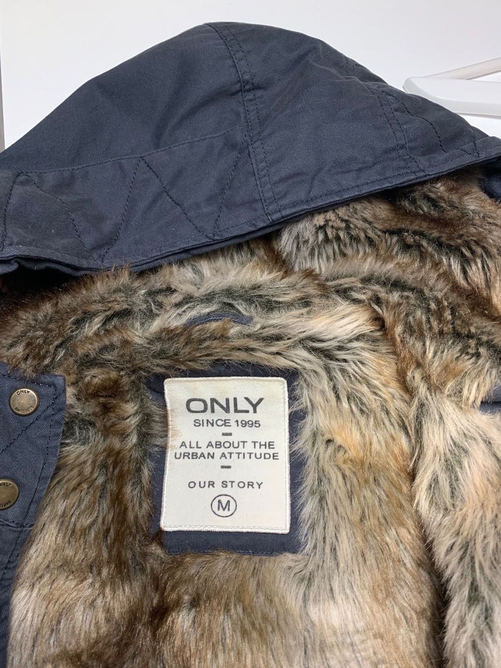 Only Giacche: Damenjacke dunkelblau, ONLY, Gr. M – Usato da Erlinsbach SO venduto da sweets5000 2