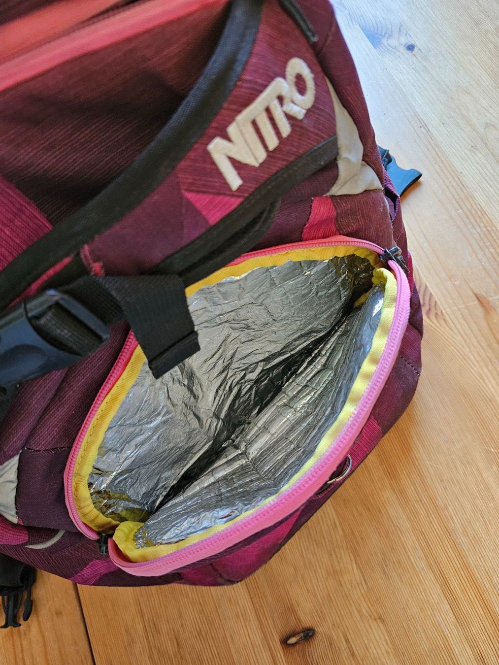 Rucksäcke: Nitro Rucksack Snowboard Wintersport Ski – Gebraucht aus Hägglingen von United-Village-Trade 5