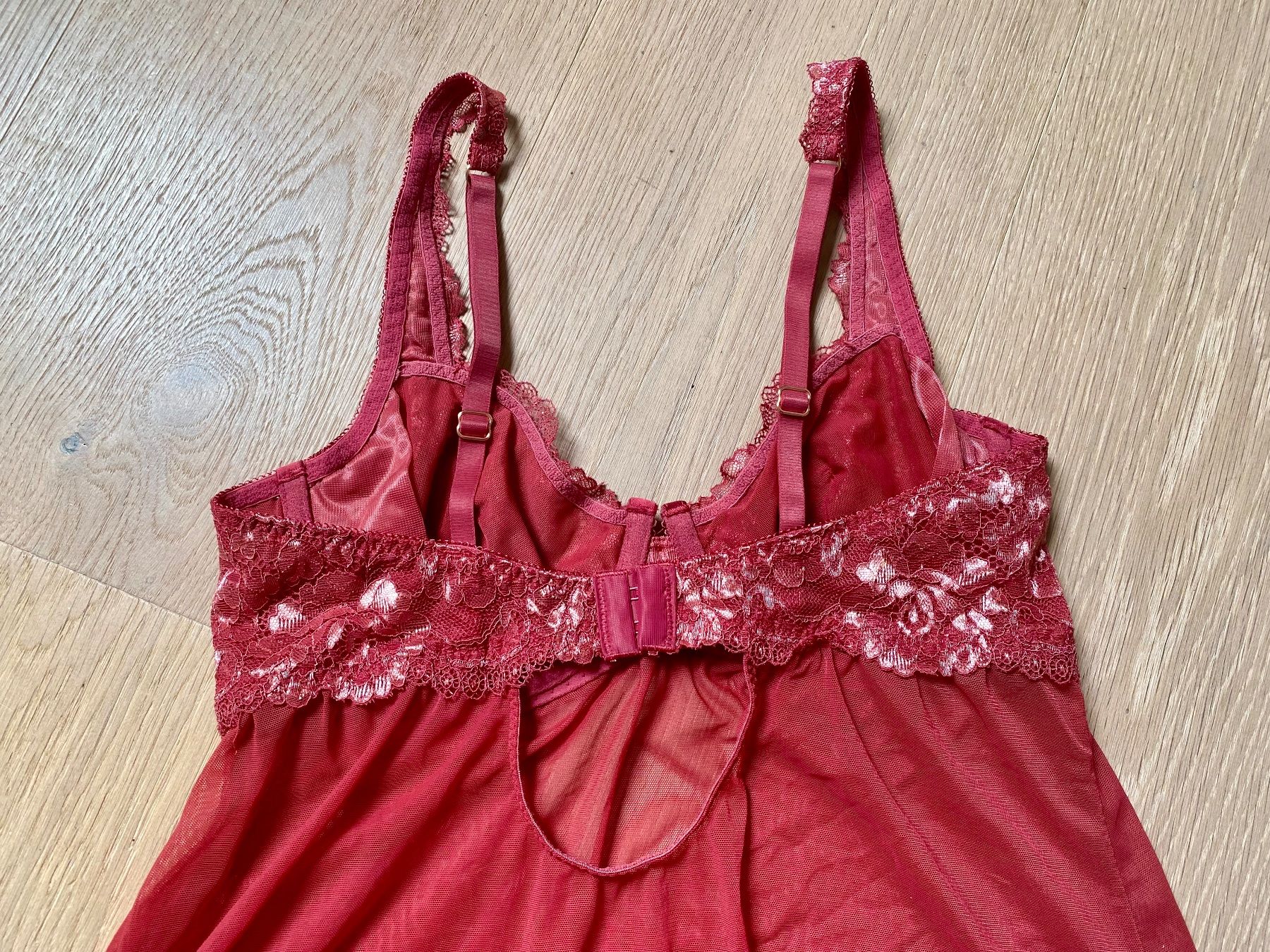 Autres dessous: Neues rotes Negligée Grösse 70B – Neuf (Voir description) à Winkel par Flyhy2020 3