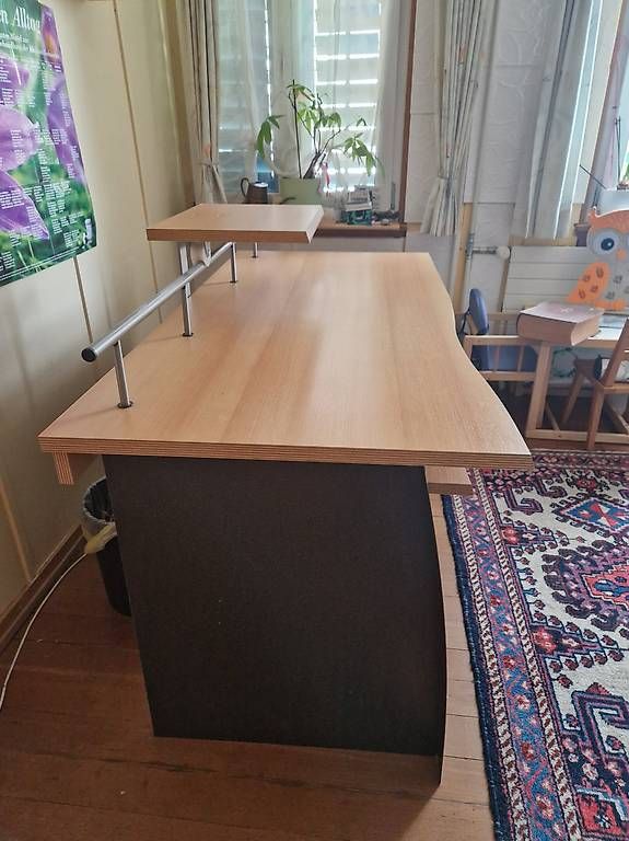 Bureaux: Massiver Schreibtisch – D'occasion à Bronschhofen par jimmbim92 2