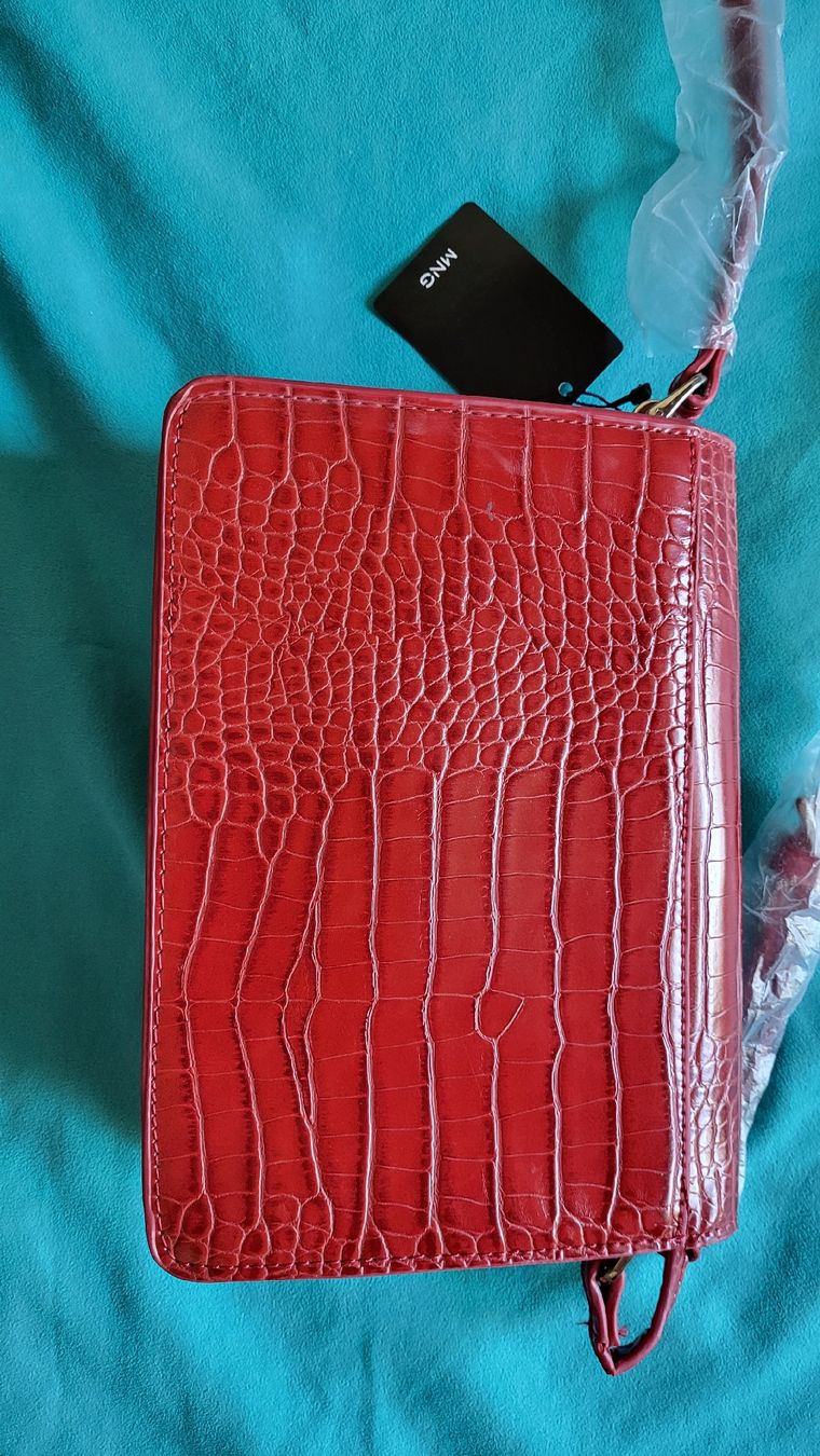 Mango Taschen für Damen: Borsa rossa effetto coccodrillo nuova – Neu und originalverpackt aus Splügen von man_9l5w 2