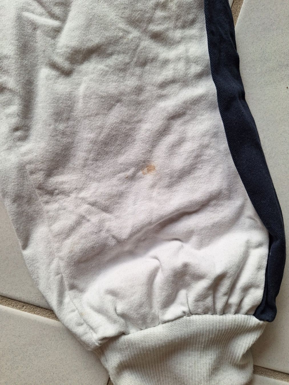 Pantaloni: Freizeit Hose, entspricht etwa Gr. S für Jugendliche – Usato da Eiken venduto da Lashar 2