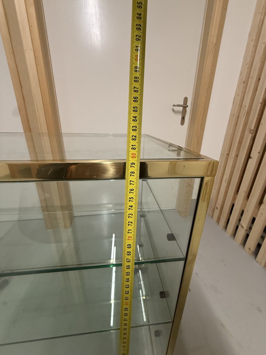 Scaffali: Elegante Glasvitrine auf Rollen - abschliessbar – Usato da Wittnau venduto da Rewachen 8