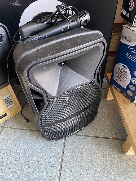 Blaupunkt Casse acustiche: Cassa Bluetooth Blaupunkt con microfono usata – Usato da Minusio venduto da amonte