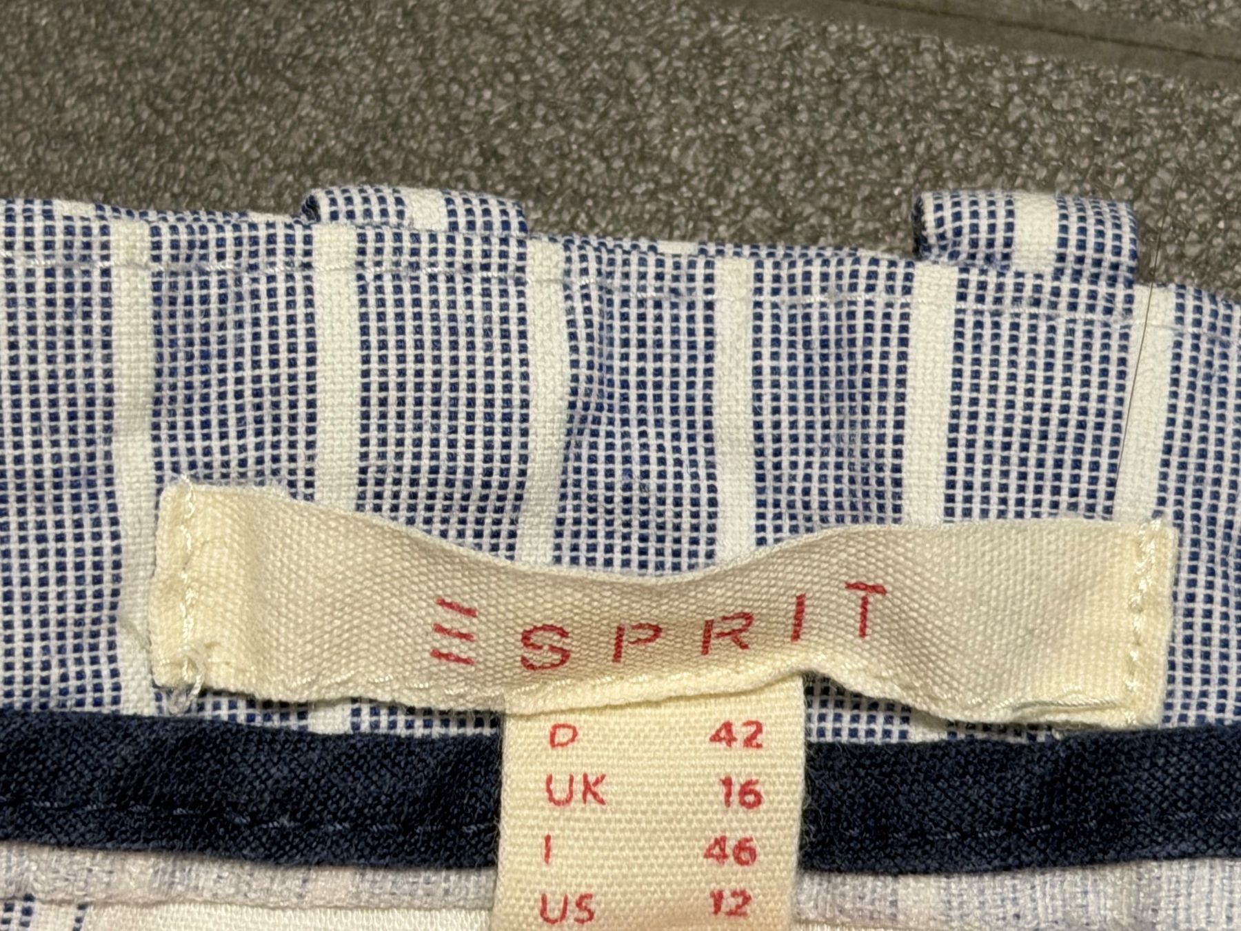 Esprit Pantaloni: Esprit Shorts, gestreift, Gr. 42 – Usato da Münchenbuchsee venduto da dumle 2