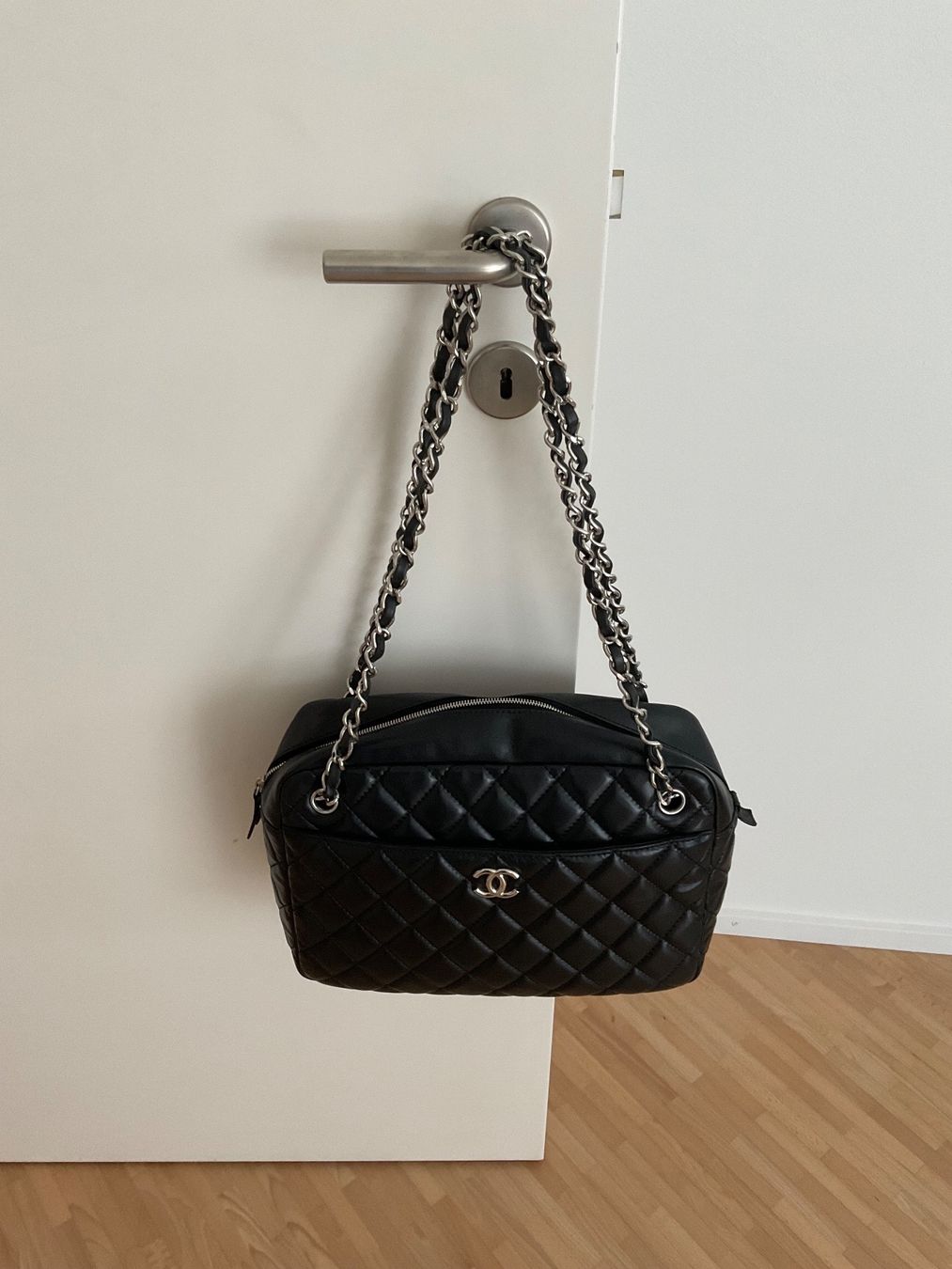Chanel Borse da donna: CHANEL Camera Case Bag – Usato da Luzern venduto da Miausie 6