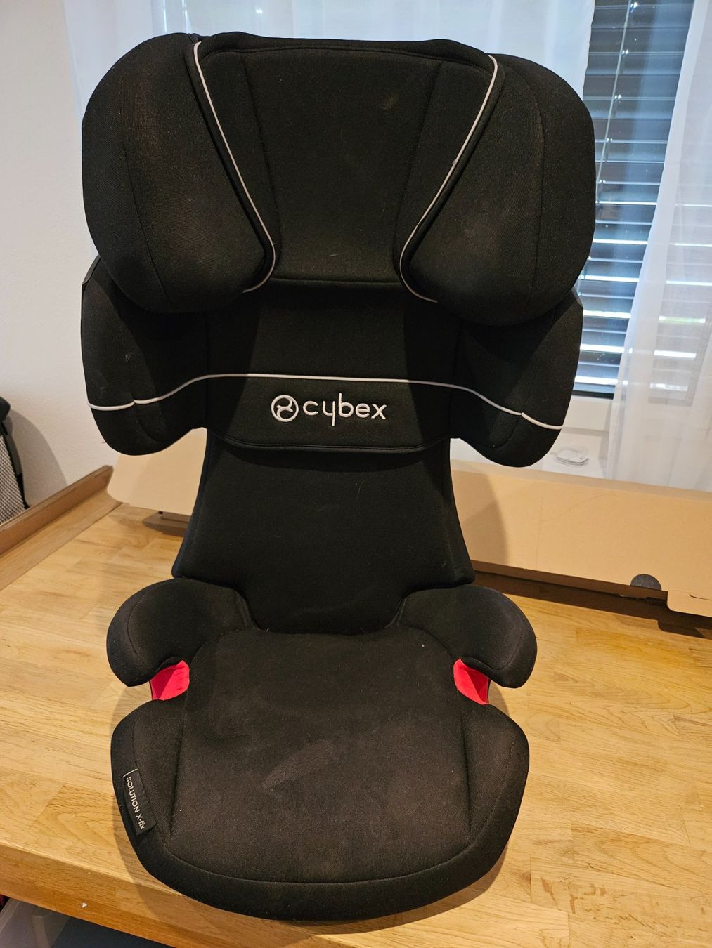 Cybex Seggiolini per auto: Cybex Solution X-fix 15-36kg – Usato da Doppleschwand venduto da and_vzh5