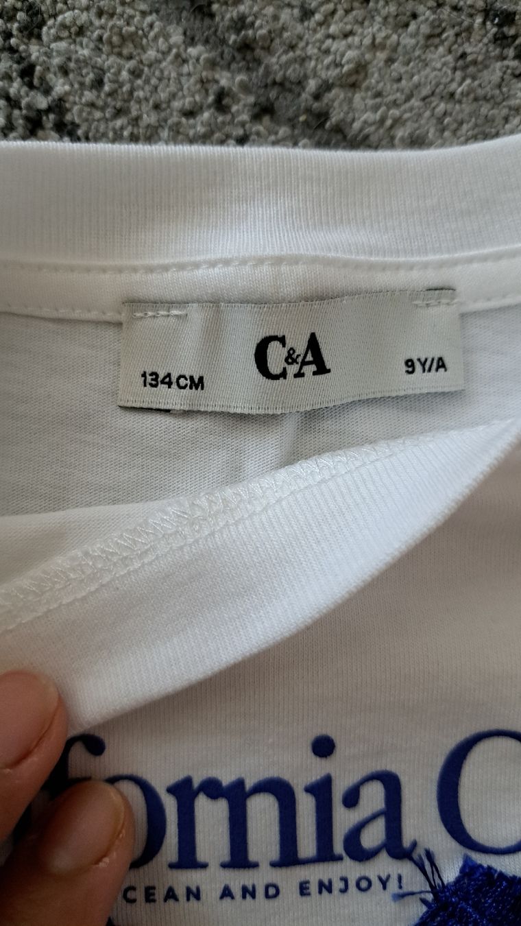 C&A Camicette, T-shirt & Top: T-shirt taille 134, comme neuf  – Nuovo (secondo la descrizione) da Meyrin venduto da Zahra011 3