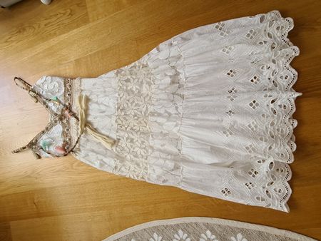 Sommerliches Spitzenkleid, Grösse 36, leicht und luftig