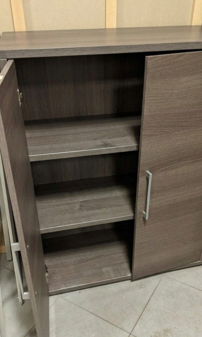 Cassettiere: 2Stk graue Sideboard mit Türen – Usato da Rüti ZH venduto da kunstreich_8630 1