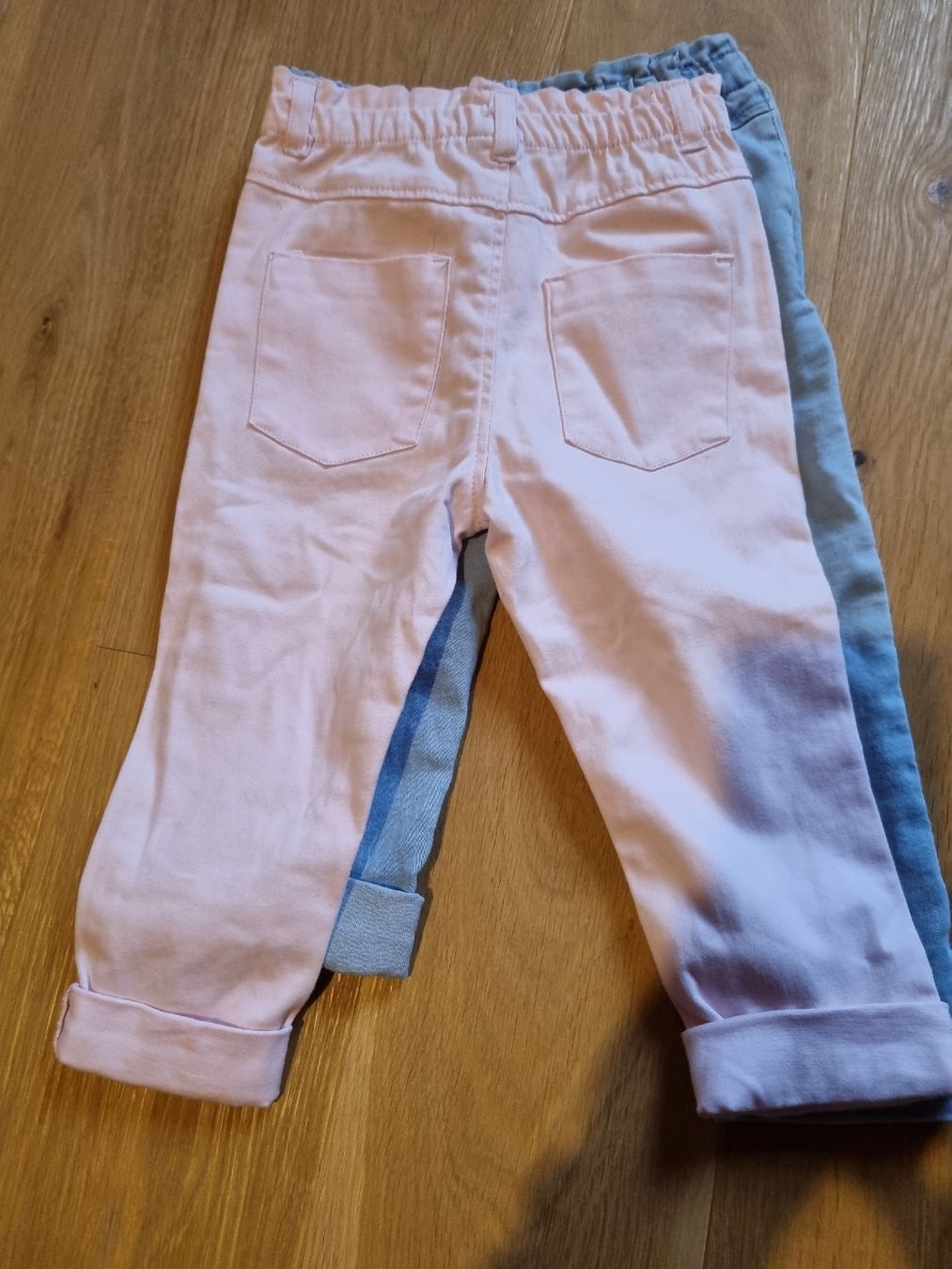 Pantalons: lot 2 pantalons T.92 – Neuf (Voir description) à Château-d'Oex par mae_6pqm 4