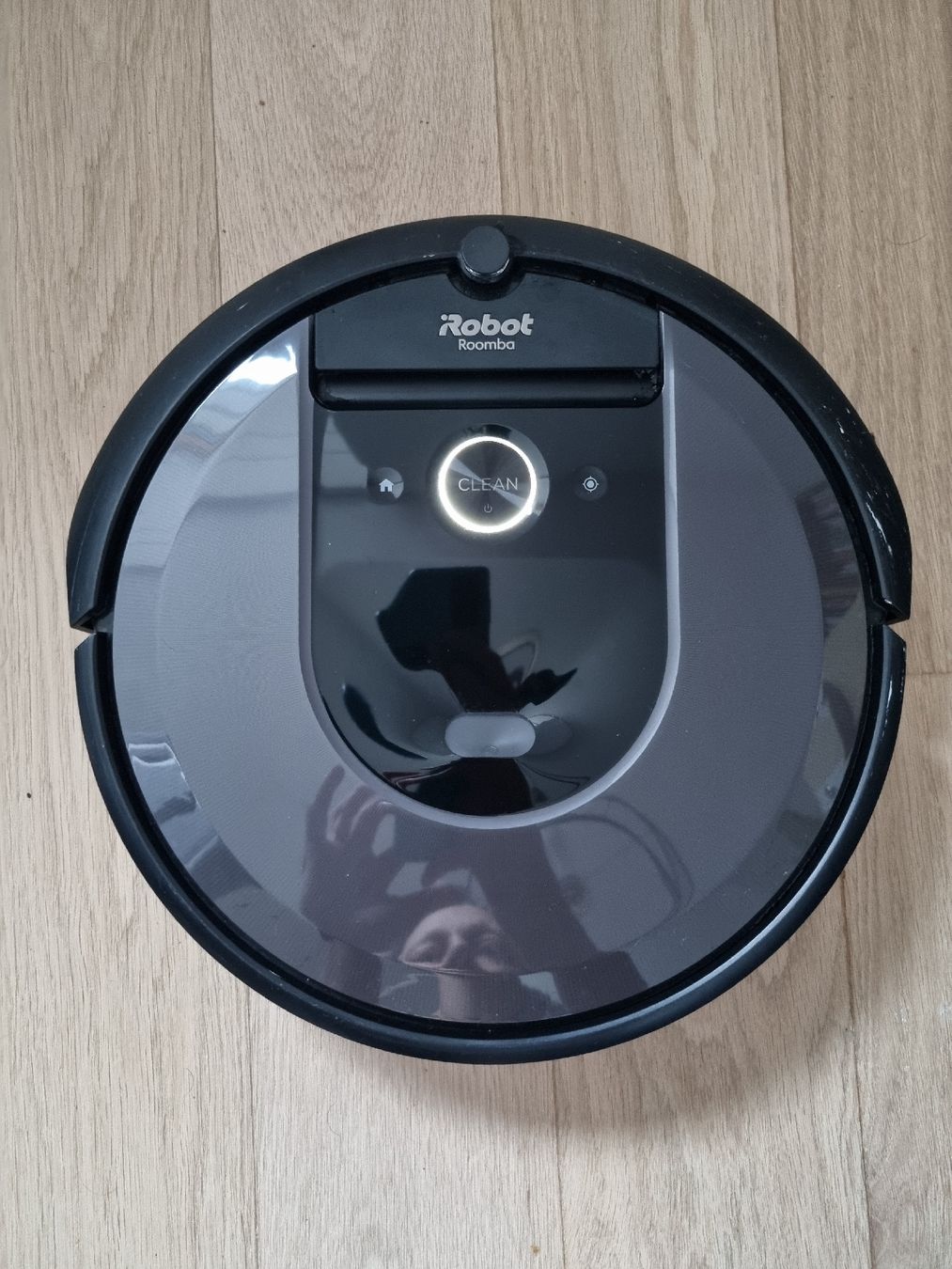 Irobot Aspirateurs & Accessoires: Aspirateur robot iRobot Roomba i7 – D'occasion à Crissier par nkummer1 2