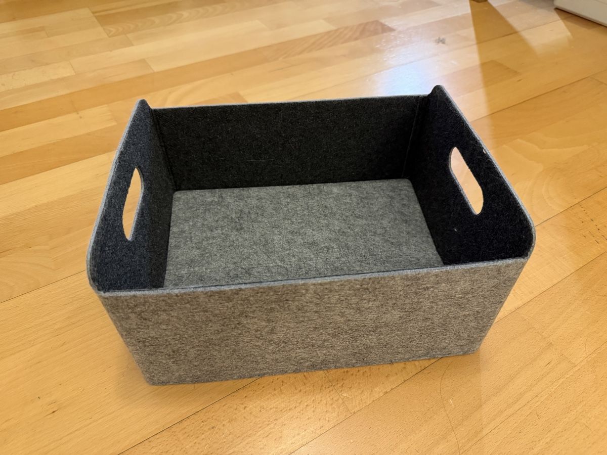Sonstige Dekorationen & Accessoires: IKEA BESTA storage box 25x31x15 cm – Gebraucht aus Zürich von arr_vq5w