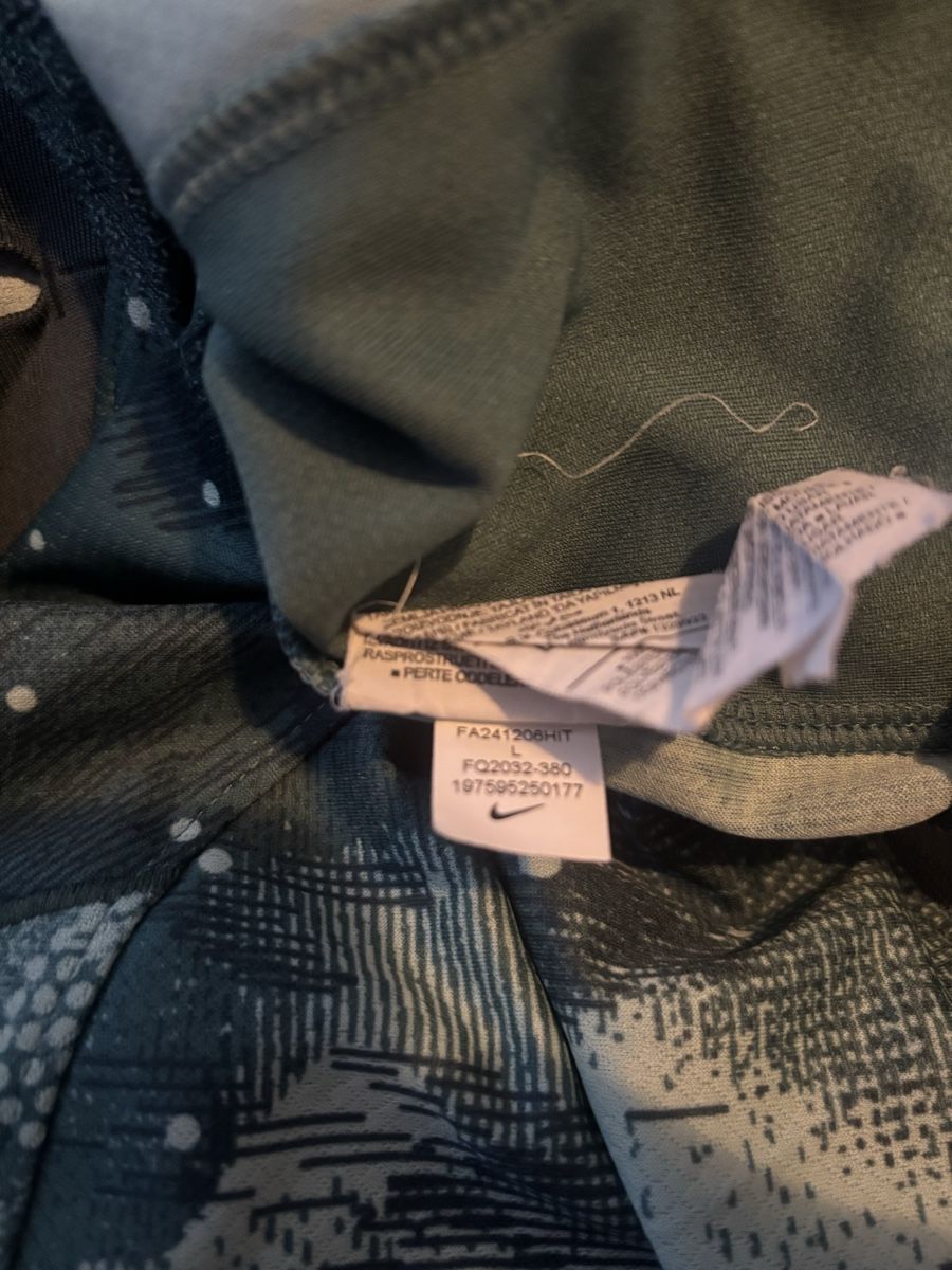 Nike Canottiere & Pantaloni: Tottenham Trikot Third 24/25 Original Gr. L – Usato da Genève venduto da Abdi27 4
