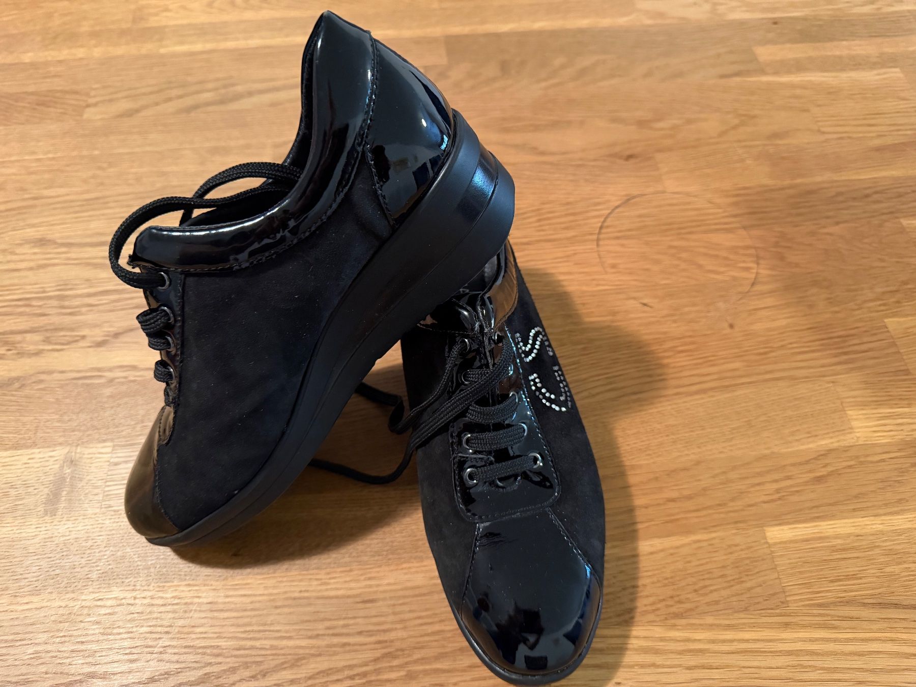 Scarpe da donna: Schwarze Cinzia Soft Schuhe, Grösse 39 – Nuovo (secondo la descrizione) da Bettlach venduto da Kvety 2