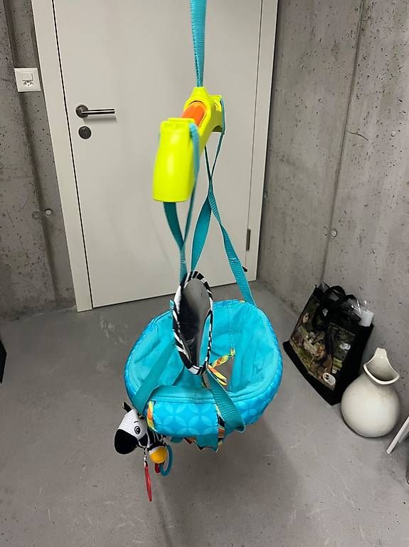 Culle: Babyhüpfer mit Spielzeug – Usato da Untervaz venduto da Aina21 3