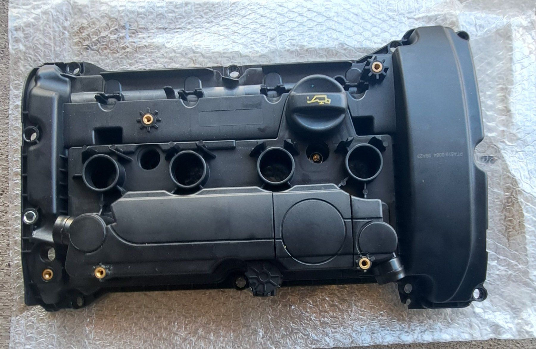 Mini Tutti pezzi di ricambio auto: Ventildeckel – Usato da Studen SZ venduto da Detlef007