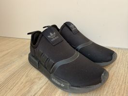 Black Adidas Gr. 31.5