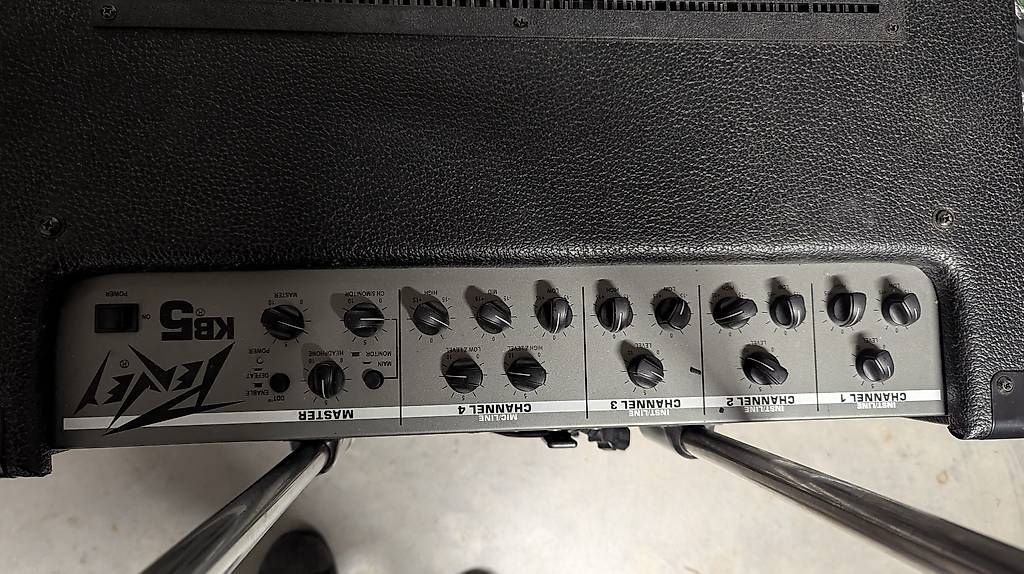 Amplificatori: 2 Amplificateur, guitare et basse  – Usato da Perly venduto da fredericg01 2