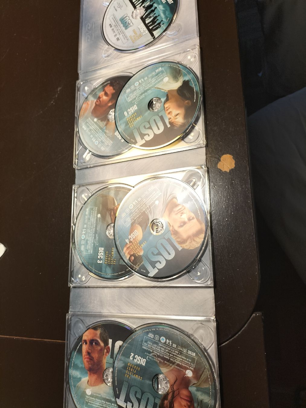 Alle DVDs: Lost cofanetto stagione 1 – Gebraucht aus Penthalaz von fed_5ypc 2