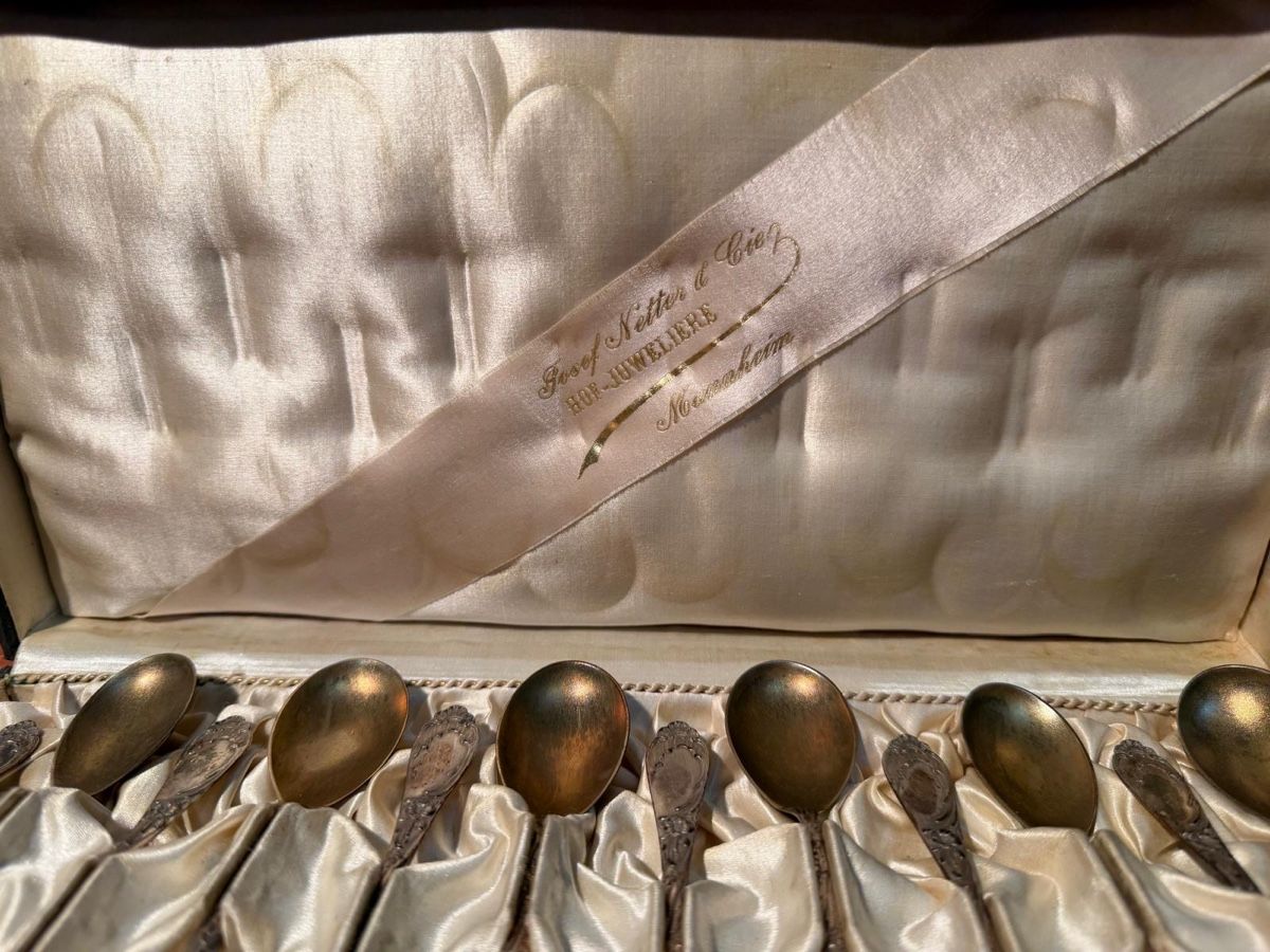 Löffel: silver 800 ( 180g ) – Gebraucht aus Lausanne von artnouveau04 2