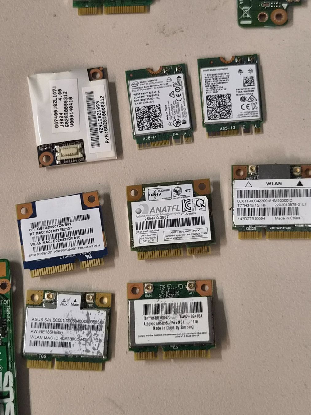 Elektronikbauteile: Divers composants informatiques – Gebraucht aus Conthey von greenday85 1