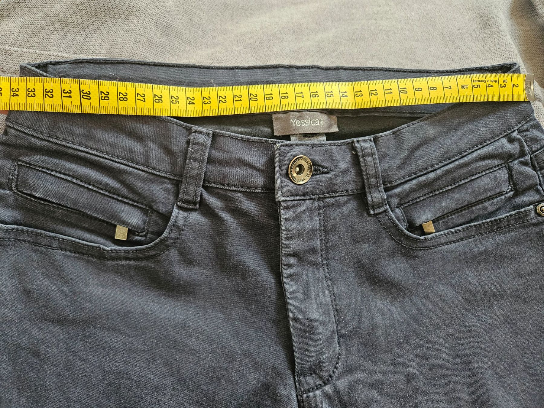 C&A Pantalons: Tolle Yessica Hose Gr.34 – D'occasion à Schaffhausen par sabrina915 6