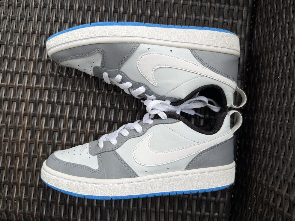 Nike Scarpe da donna: Nike Sneaker grau weiss Grösse 38  – Usato da Münchenstein venduto da sof_8vcz 3